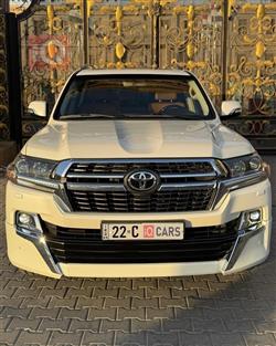 تۆیۆتا لاند کروزەر